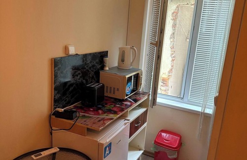 Odesos Cottage | Top center Varna. Cozy home meters from the beach!
