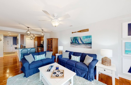 Sandbridge Condo | Top-floor condo at beachfront resort overlooking 1 of 3 pools & 2 gyms