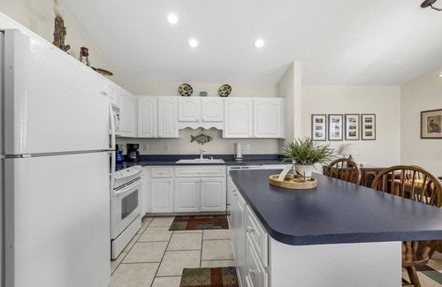 Cedar Key Apartment | Top Floor Hideout C304 NL