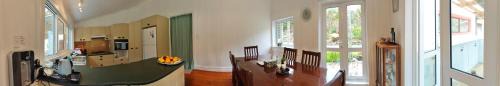 Maungatapere House | Top Hill House