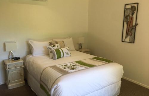 Bald Knob Bed & Breakfast | Top Of The Hill