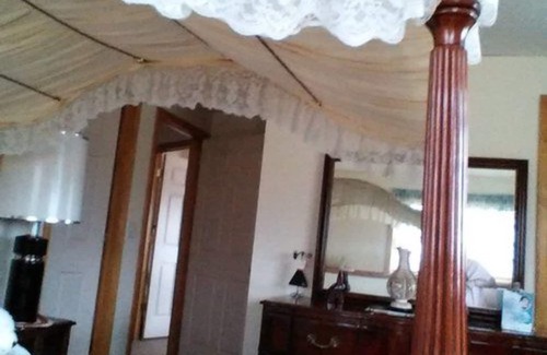 Beebe Plain Bed & Breakfast | Top of the Hill
