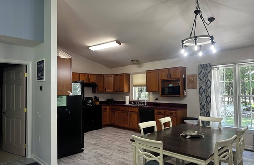 Treasure Lake House | Top-rated cottage! Booking ‘25-‘26 getaways. Great for families & couples