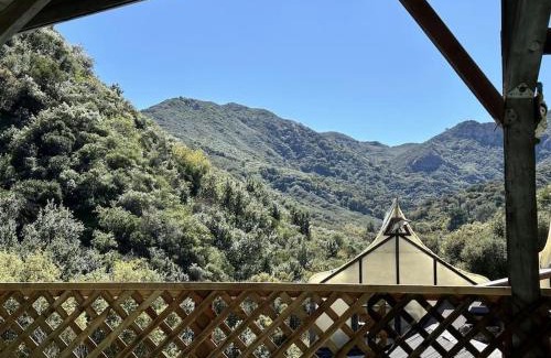 Topanga House | Topanga Panoramic View Loft with Trails & Creeks