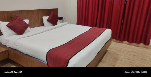 Bilaspur Hotel | Topaz hotel