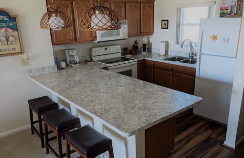 Sneads Ferry Condo | Topsail Dunes Beach Condo - Oceanfront! First Floor! Ramp Access!