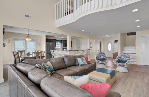 Village of Stump Sound House | Topsail's Treasure #148 - Oceanfront Home w/Community Pool & Sound Access!