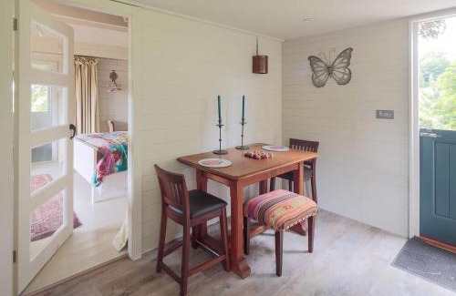 Chilworth House | Tor Hatch Cabin