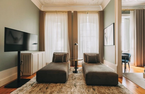 Guimaraes Hostel | Torel Royal Court