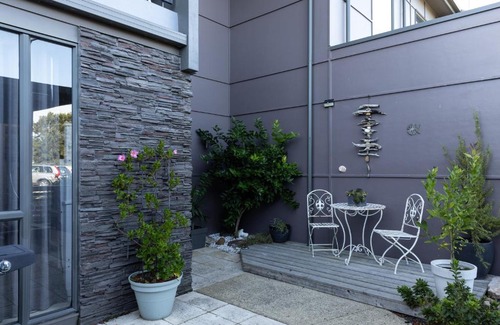 Torquay Villa | Torquay Golf Retreats - Pool, Beach, Tennis, Golf