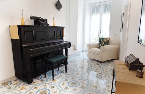 Schiazzano House | Torre Elisabetta