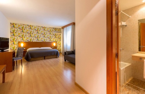 Tudela Hotel | Torre Monreal Hotel