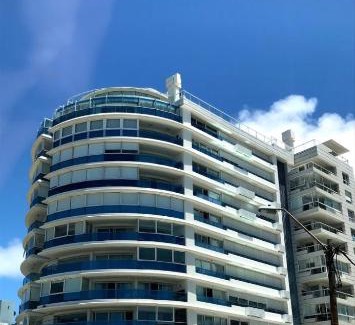 Aidy Grill Apartment | Torre Nueva York Parada 5 Brava