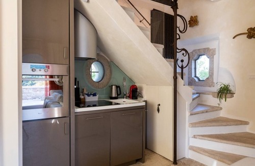 Montefortino Villa | Torre Sibillini - Historic villa tower with pool