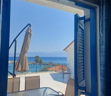 Koroni Apartment | Total Blue Maisonette