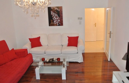 Favoriten Apartment | Totally new apartment, central location, competitive price, WiFi, elevator