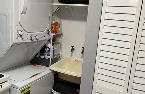 Buena Vista Apartment | Totally remodeled in a safe, convenience area with its own washer/dryer