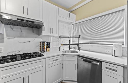 Nonantum Apartment | Totally Renovated 3Br Apartment