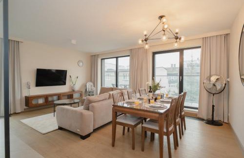 Srodmiescie Apartment | TOTU HOME Bank Polski Gdynia Modern Apartment