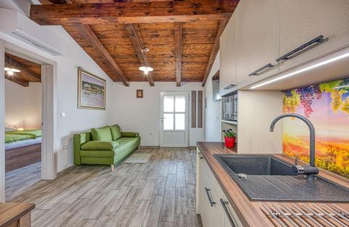 Koper Apartment | Tourist Farm Tonin - Apartment 3 - Happy Rentals