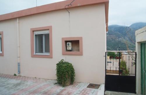 Tourloti Apartment | Tourloti Village House