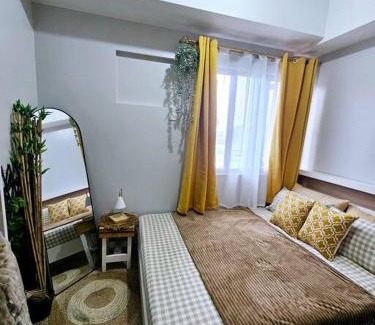 Santo Cristo House | Tower 5-2551 K3Staycations at The Grass Residences