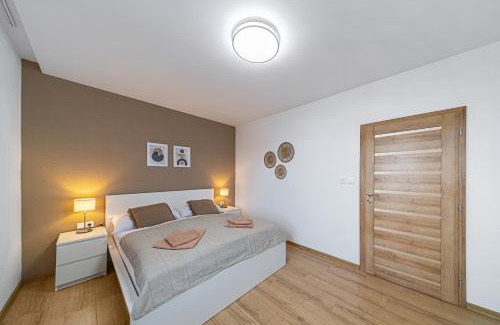 Spisska Nova Ves Apartment | Tower Apartments Orchid & Amber