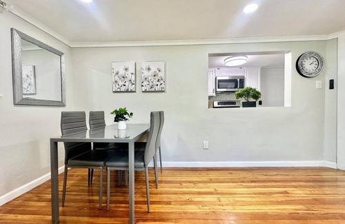 Newton Apartment | Town & Country Andover 2nd Floor Area Apartment