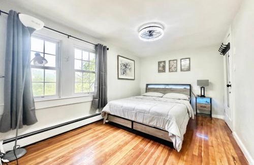 Newton Apartment | Town & Country Andover Area Apartment