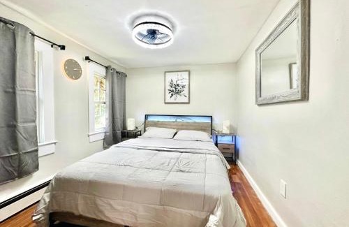 Newton Apartment | Town & Country Andover Area Apartment