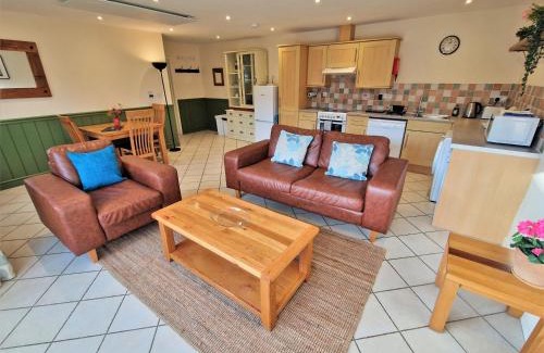 Ivinghoe House | Town End