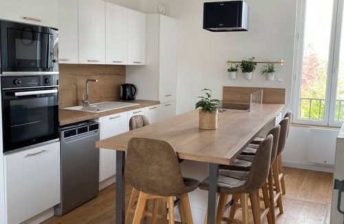 Lion-sur-Mer House | Town house 4 to 6 persons with terrace