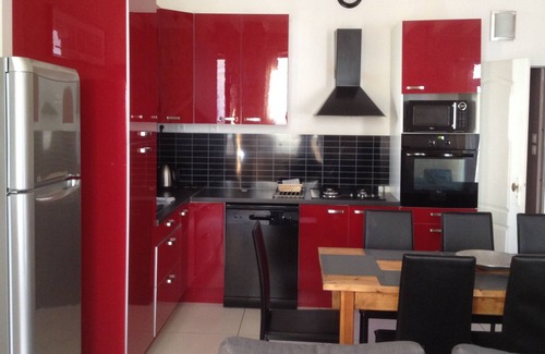 Bourg-sur-Gironde House | Town house, 8 people in the heart of a medieval village