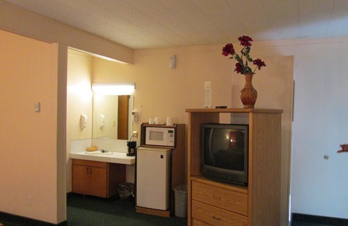 Longview Hotel | Town House Motel Inc