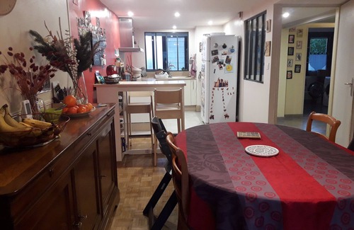 Saintes House | Town house with garden and terrace near Saintes town center