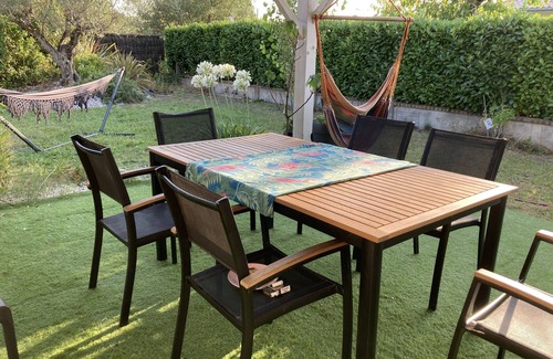 Eysines House | Town house with pool and garden, close to the golf course
