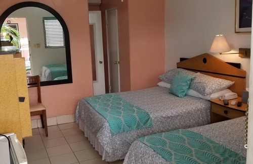 Downtown Nassau Hotel | Towne Hotel