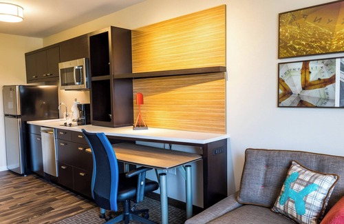 Beaverton Hotel | TownePlace Suites by Marriott Portland Beaverton