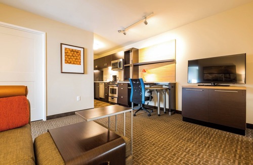 Beaverton Hotel | TownePlace Suites by Marriott Portland Beaverton
