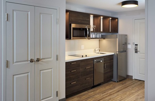 Hamilton Hotel | TownePlace Suites by Marriott Hamilton