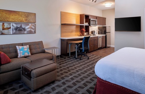 Solon Hotel | TownePlace Suites by Marriott Cleveland Solon