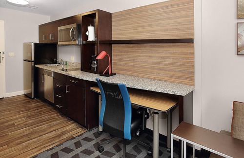 Mercer Hotel | TownePlace Suites Grove City Mercer/Outlets