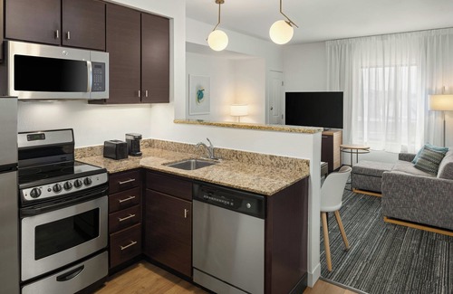South Loop Hotel | TownePlace Suites Minneapolis near Mall of America