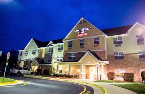 Aquia Harbour Hotel | TownePlace Suites Stafford