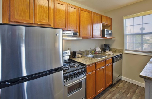 Sterling Heights Hotel | TownePlace Suites Detroit Sterling Heights
