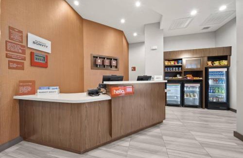 Lacy-Lakeview Hotel | TownePlace Suites Waco Northeast