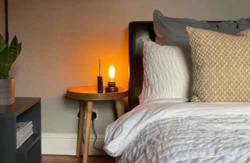 Hoole Apartment | Townhouse in trendy suburb of Hoole
