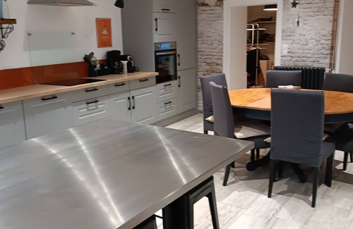 Saint-Jean-d'Angely House | Townhouse La distillerie de bonheur