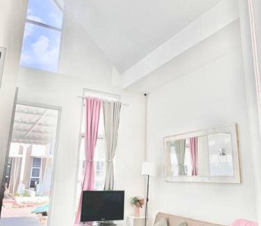 Sukaraja House | Townhouse MisNov good escape from Jakarta