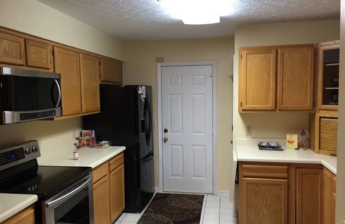 Downtown Eastside House | Townhouse near Campus